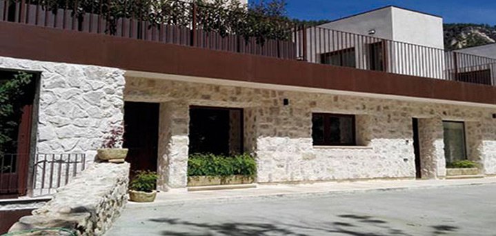 Si necesitas ejecutar un proyecto u obra de un hotel rural, no dudes en contactarnos. Solicita presupuesto ahora.
