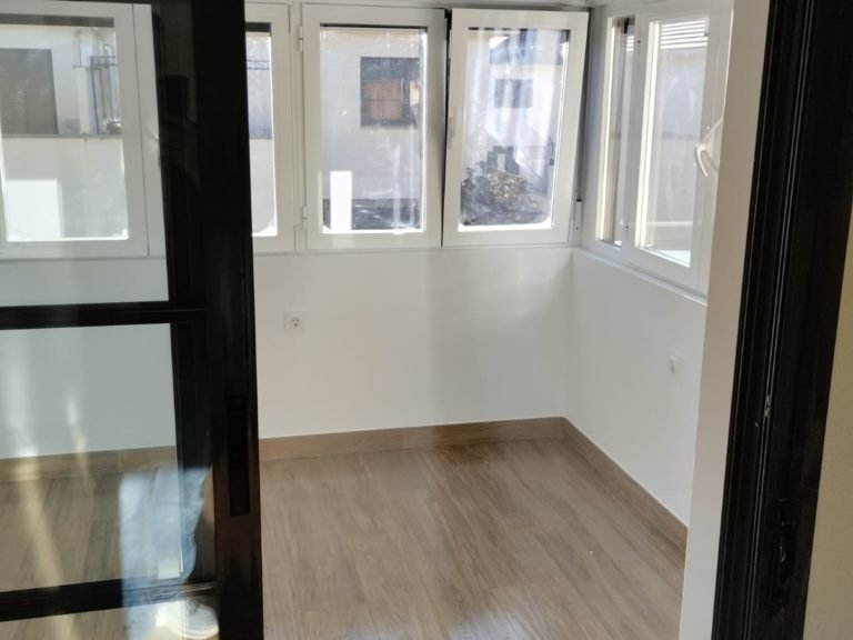 En Reformas Dalso somos especialistas en reformas de chalet. En este caso, hemos realizado un trabajo de reforma de chalet en Aranjuez.
